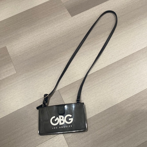 G by Guess black purse - Picture 1 of 4